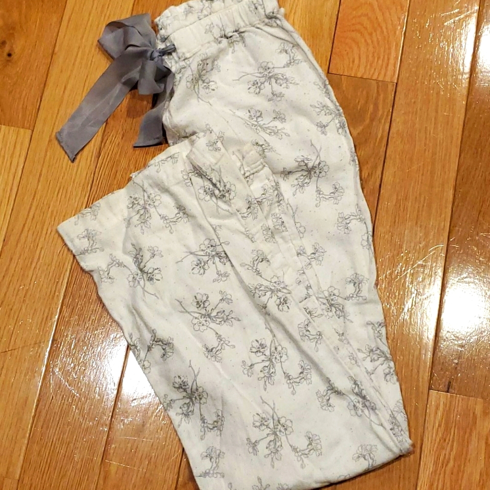 AMERICAN EAGLE White and Gray Sleep Pants